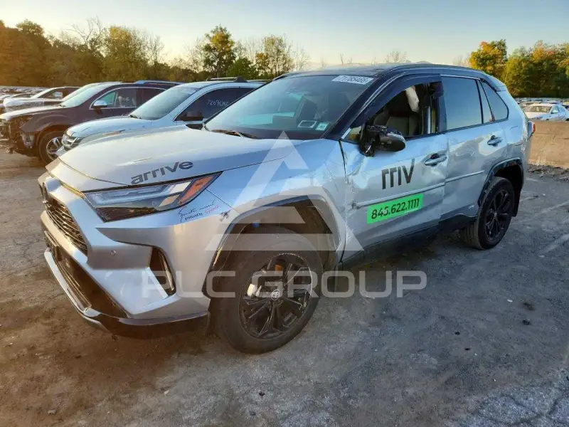 2025 Toyota RAV4 фото