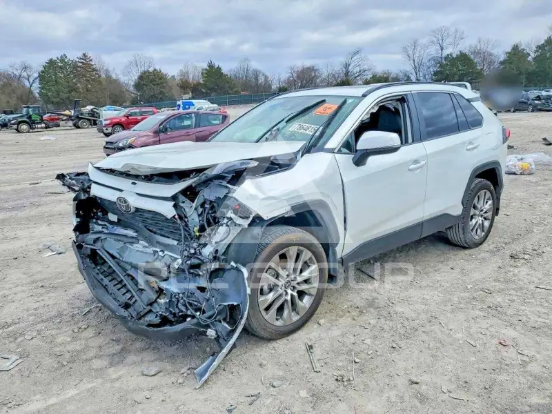 2025 Toyota RAV4 фото