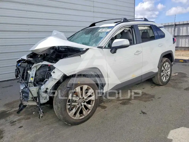 2025 Toyota RAV4 photo