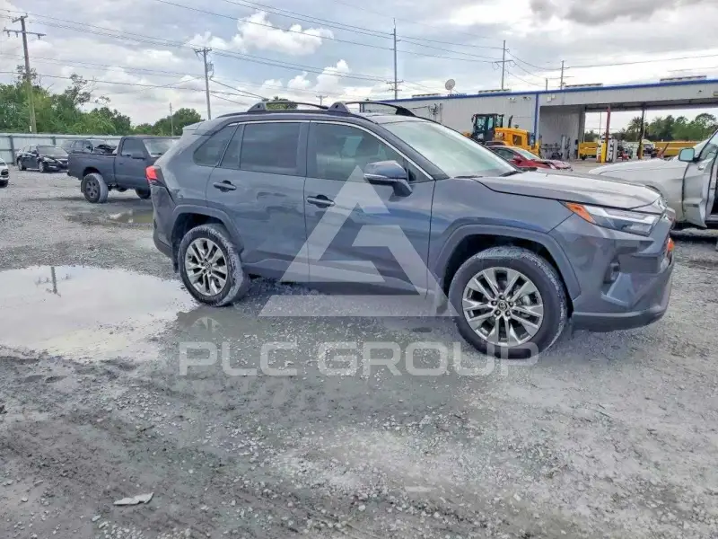 2025 Toyota RAV4 фото