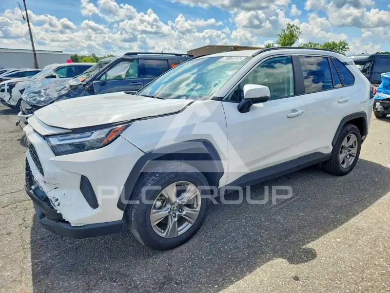 2025 Toyota RAV4 фото