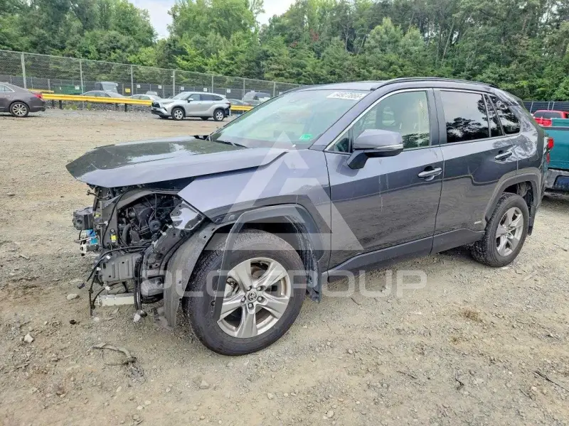 2025 Toyota RAV4 фото
