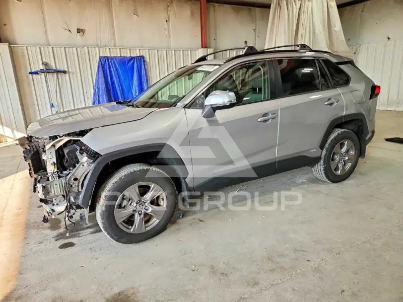 2025 Toyota RAV4 photo