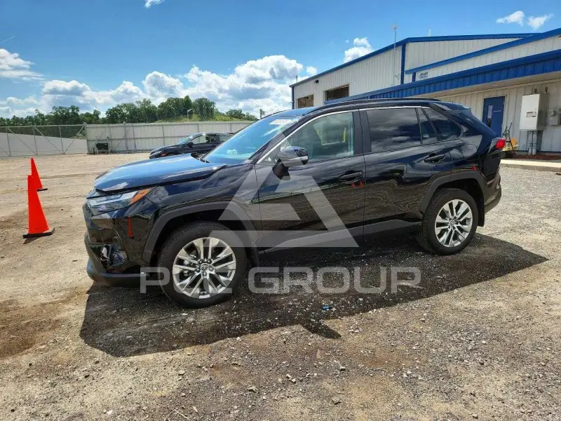 2025 Toyota RAV4 photo