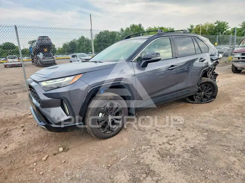 2025 Toyota RAV4 фото