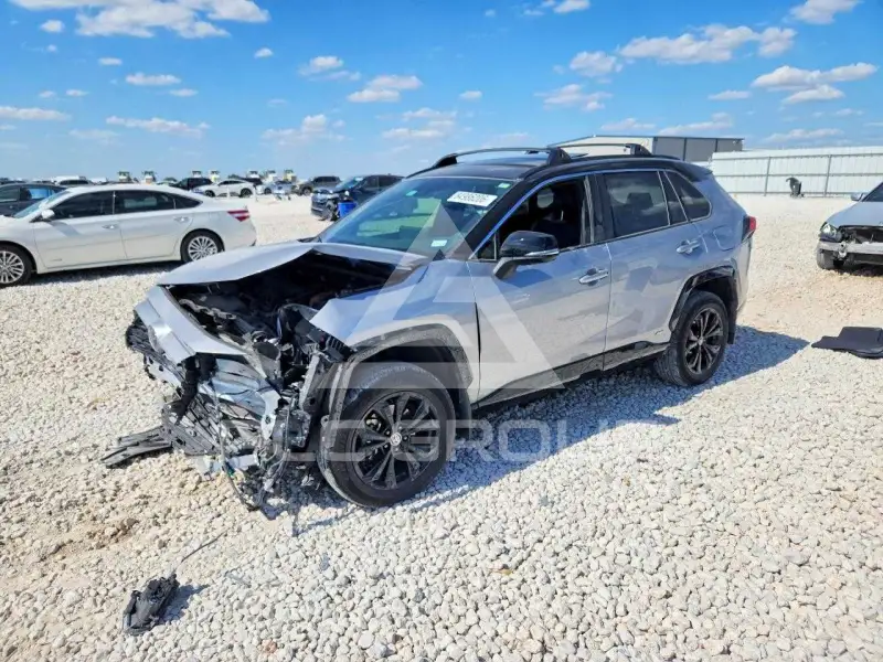2025 Toyota RAV4 фото