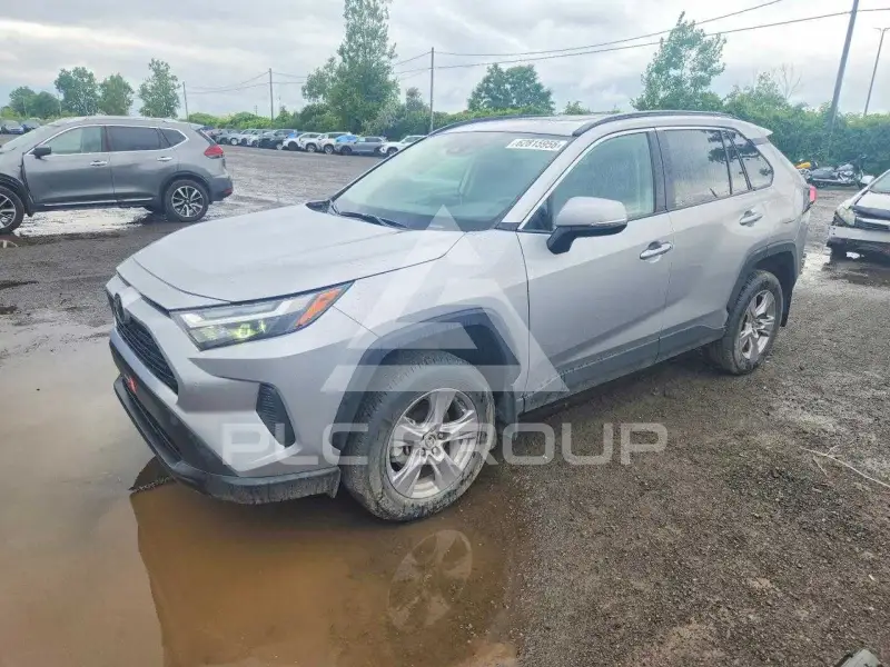 2025 Toyota RAV4 фото