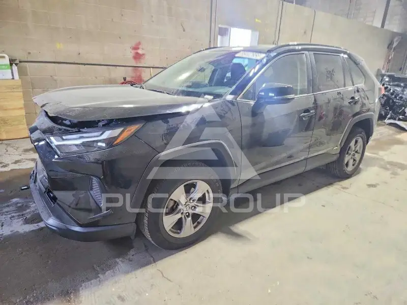 2025 Toyota RAV4 фото