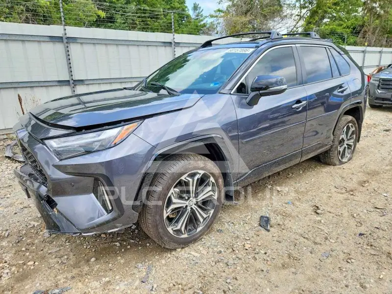 2025 Toyota RAV4 photo