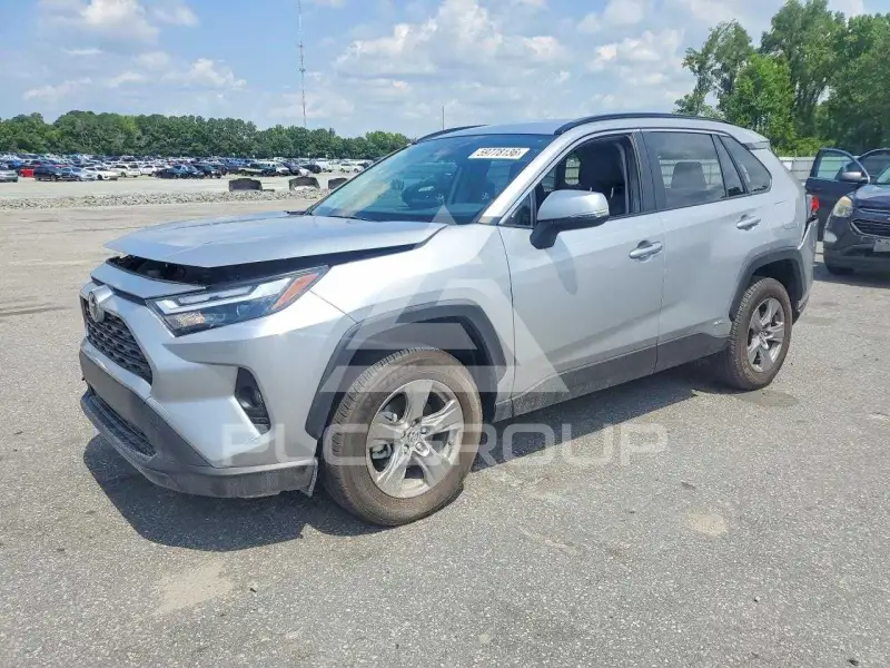 2025 Toyota RAV4 фото