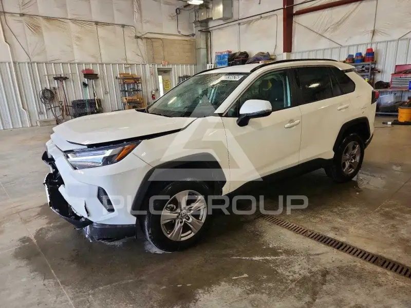 2025 Toyota RAV4 фото