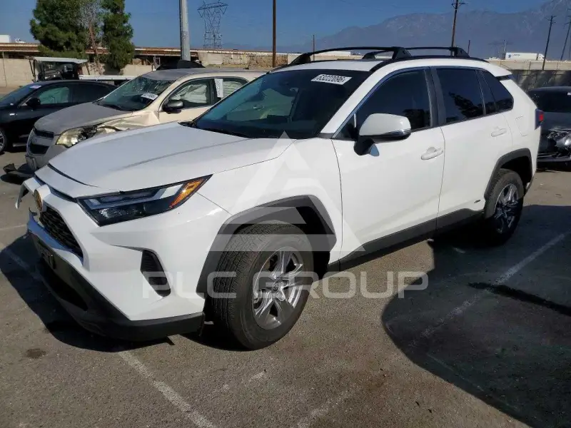 2025 Toyota RAV4 фото