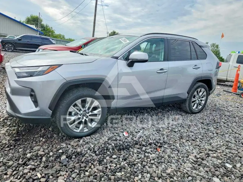 2025 Toyota RAV4 фото