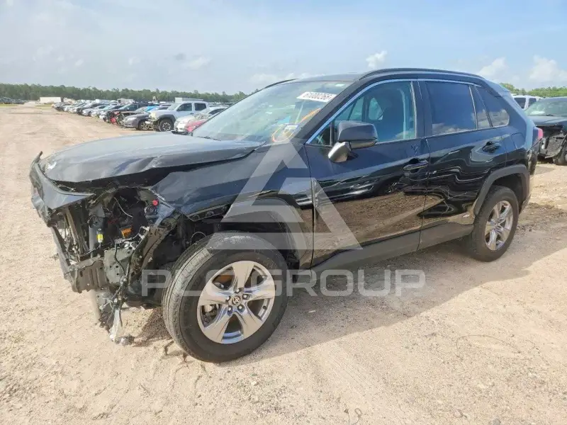2025 Toyota RAV4 фото