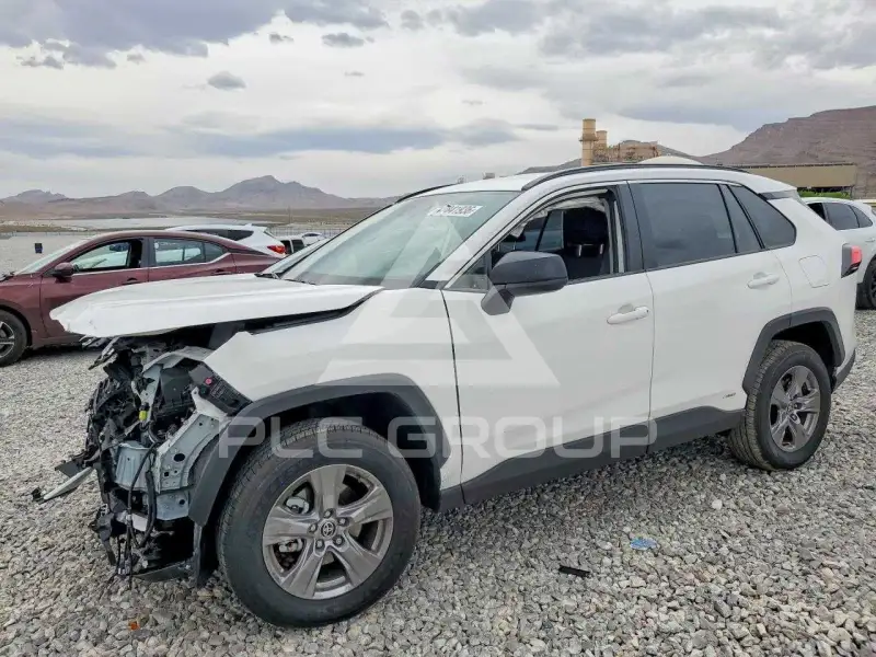 2025 Toyota RAV4 фото