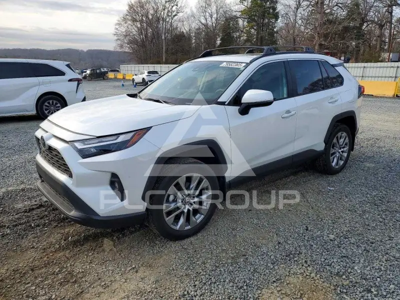 2025 Toyota RAV4 фото