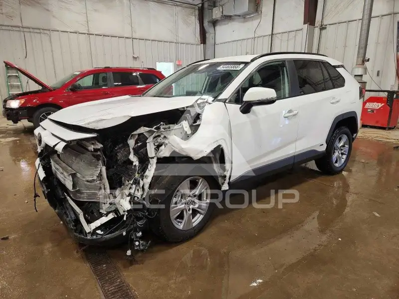 2025 Toyota RAV4 фото