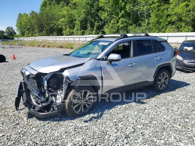 2025 Toyota RAV4 photo