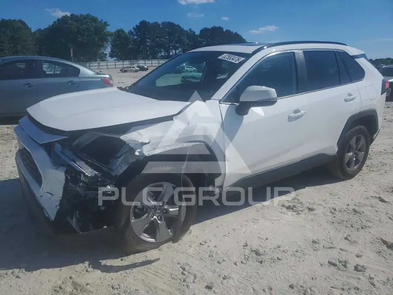 2025 Toyota RAV4 фото