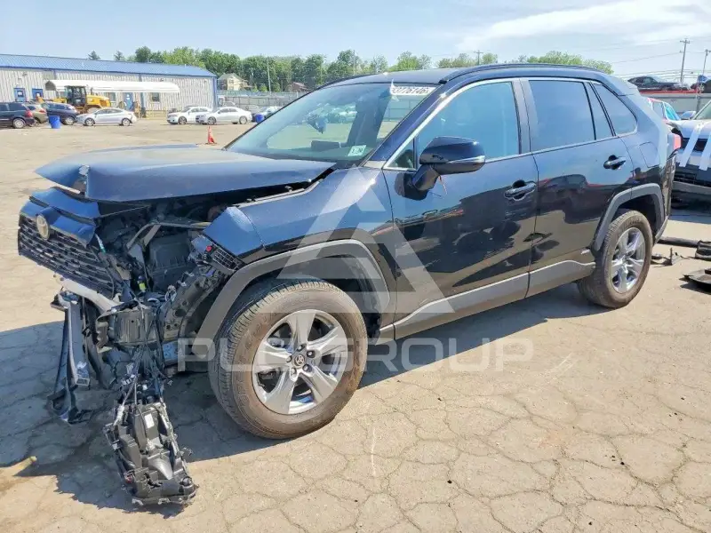 2025 Toyota RAV4 фото