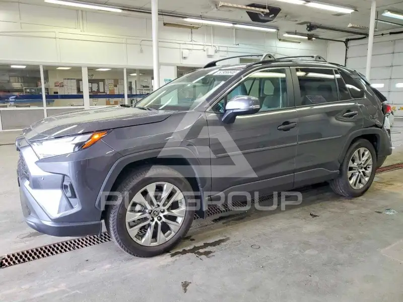 2025 Toyota RAV4 фото