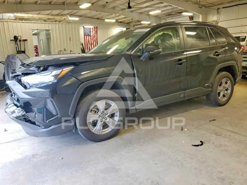 2025 Toyota RAV4 фото