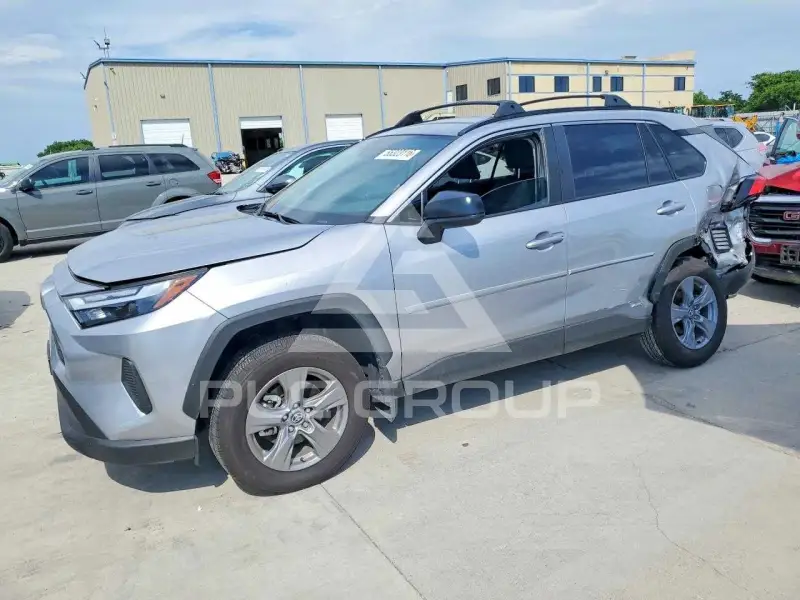 2025 Toyota RAV4 фото