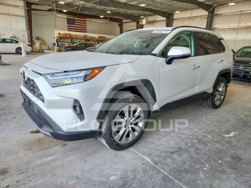 2025 Toyota RAV4 фото