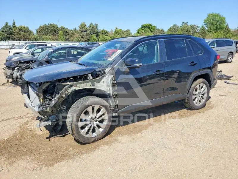 2025 Toyota RAV4 фото