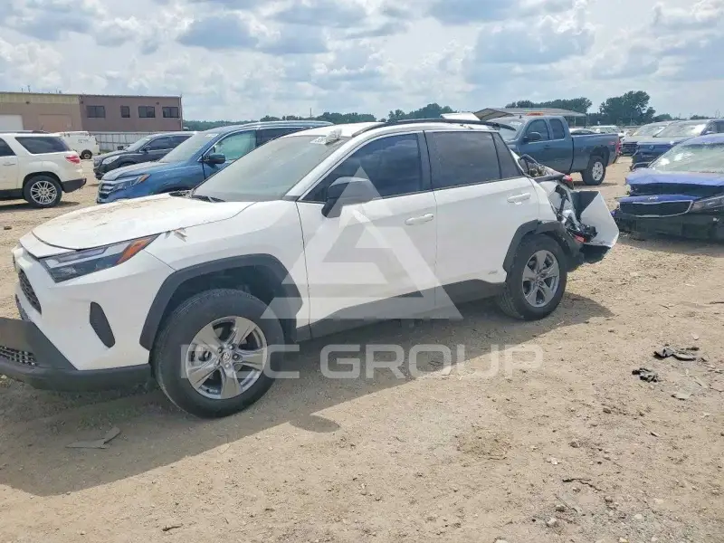 2025 Toyota RAV4 photo