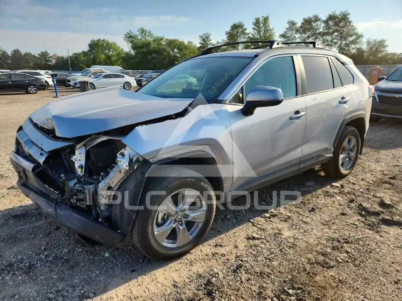 2025 Toyota RAV4 фото