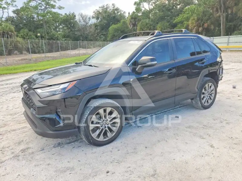 2025 Toyota RAV4 фото