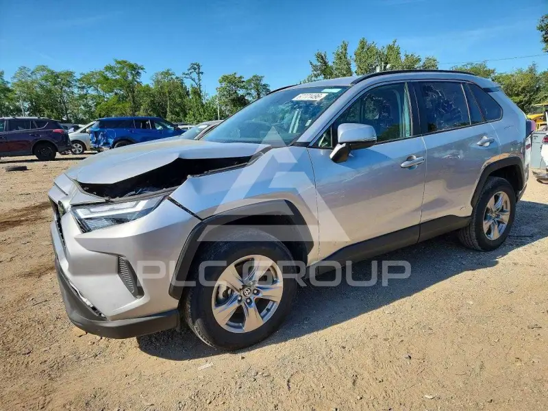 2025 Toyota RAV4 photo