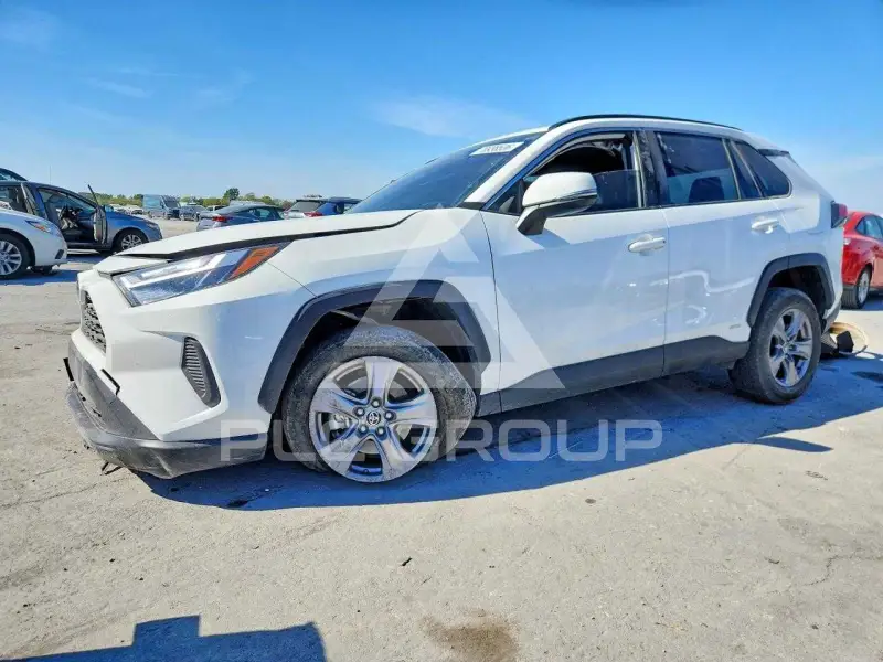 2025 Toyota RAV4 фото