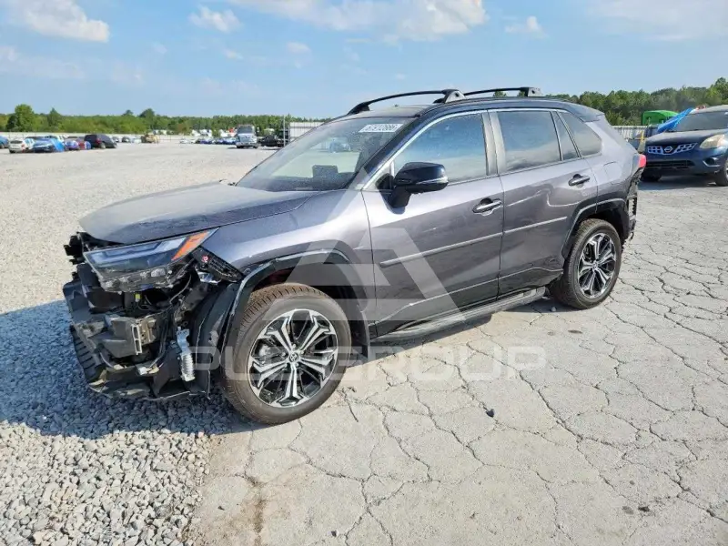 2025 Toyota RAV4 фото