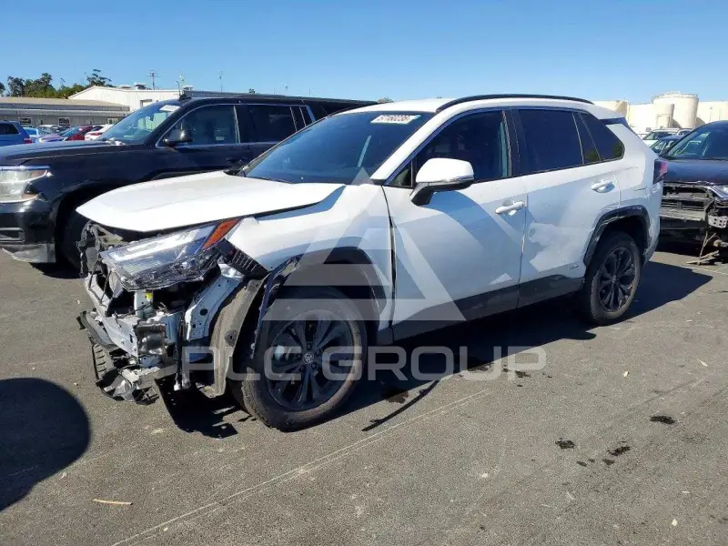 2025 Toyota RAV4 фото