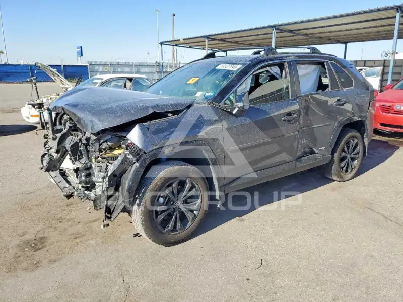 2025 Toyota RAV4 фото