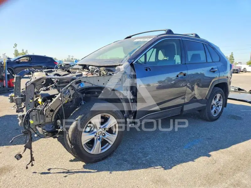 2025 Toyota RAV4 фото