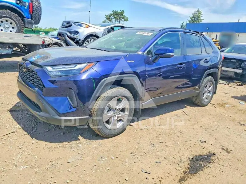 2025 Toyota RAV4 photo