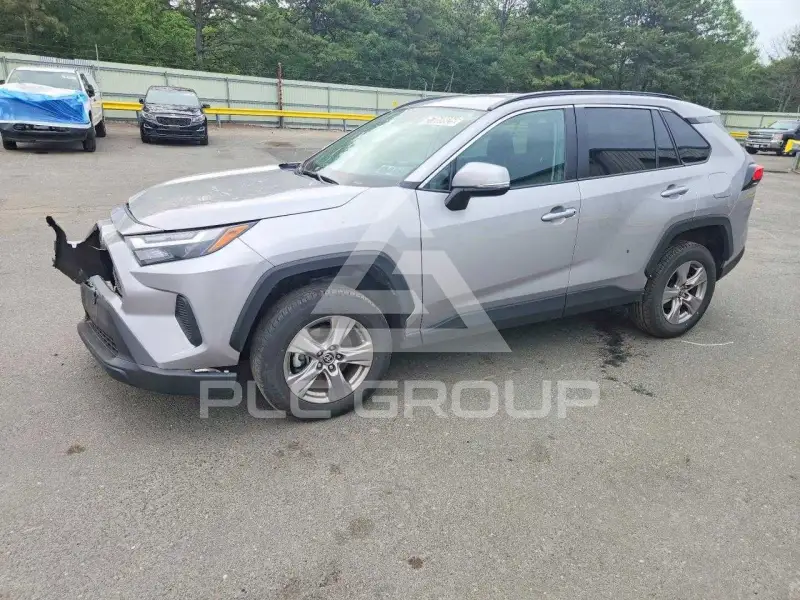 2025 Toyota RAV4 фото