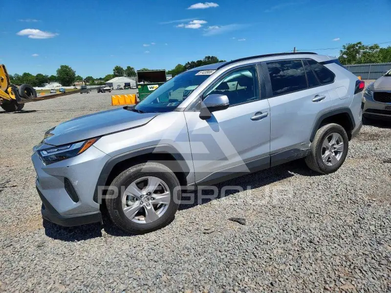 2025 Toyota RAV4 photo