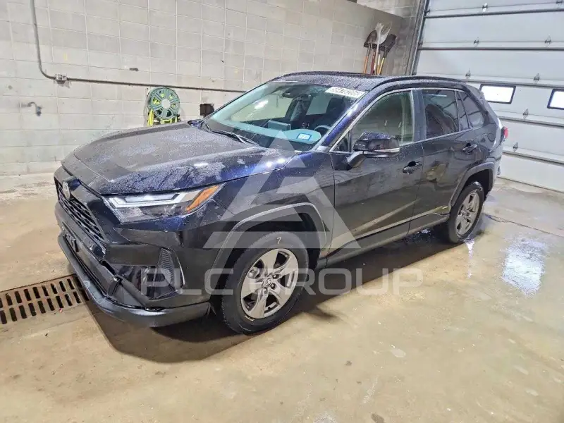 2025 Toyota RAV4 фото