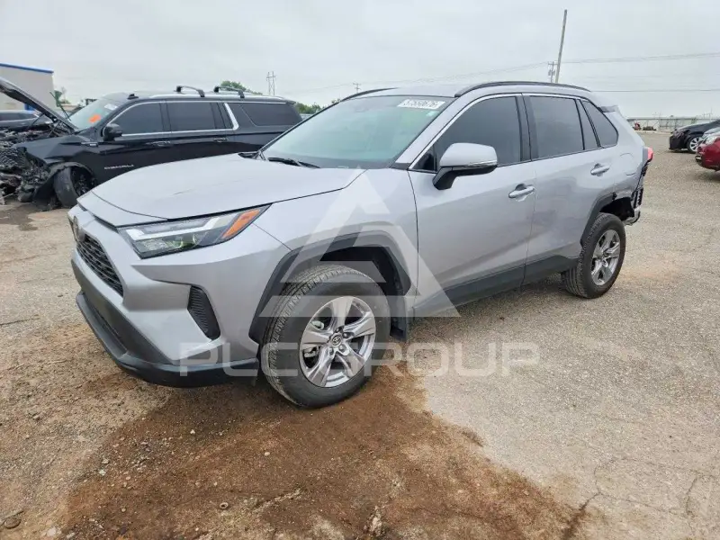 2025 Toyota RAV4 фото