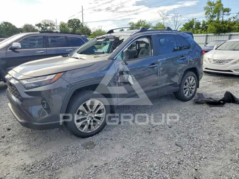 2025 Toyota RAV4 фото