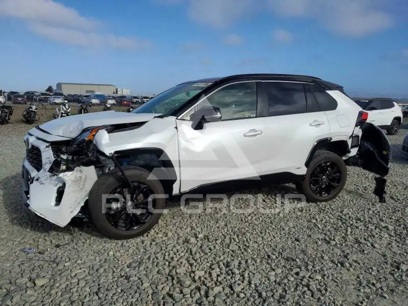 2025 Toyota RAV4 фото