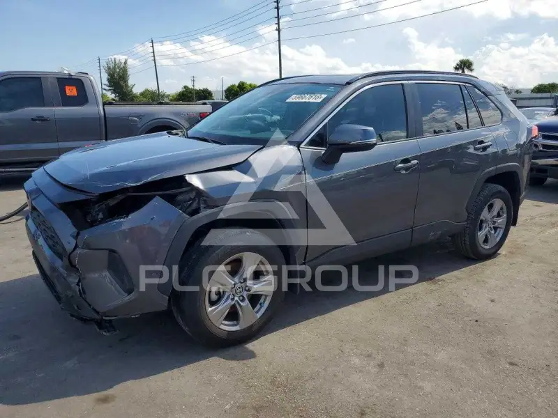 2025 Toyota RAV4 фото