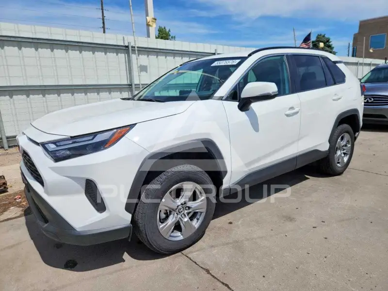 2025 Toyota RAV4 фото