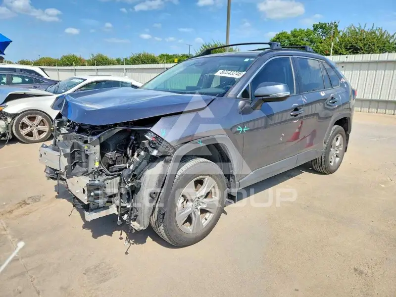 2025 Toyota RAV4 фото