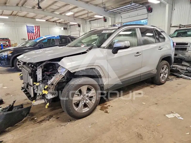 2025 Toyota RAV4 фото