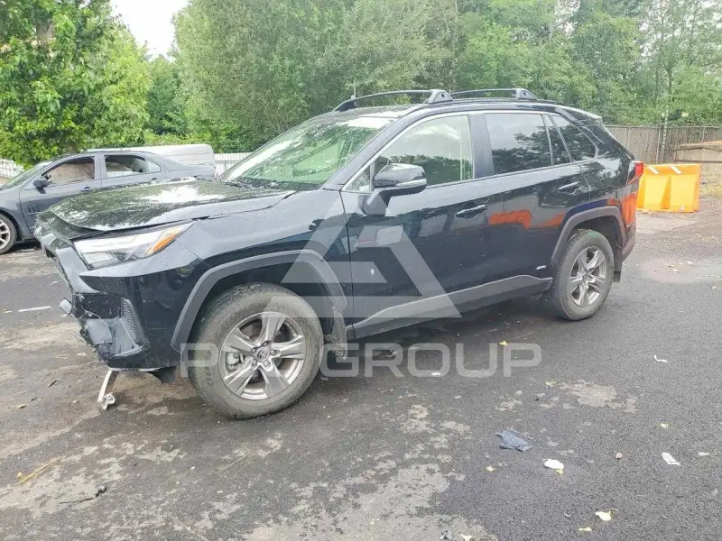 2025 Toyota RAV4 фото